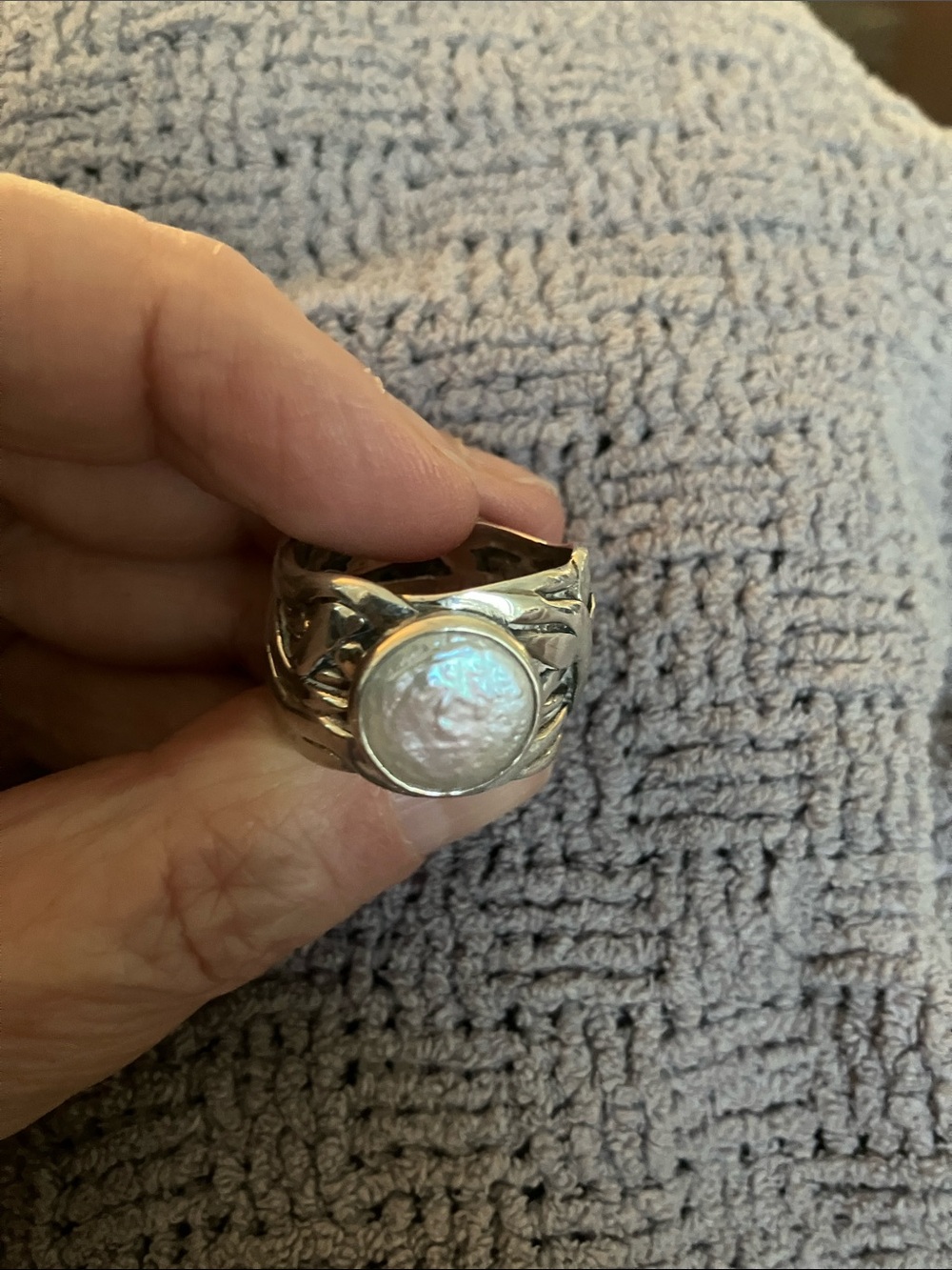 Silpada Silver Ring with Iridescent Moonstone - Picture 10 of 13